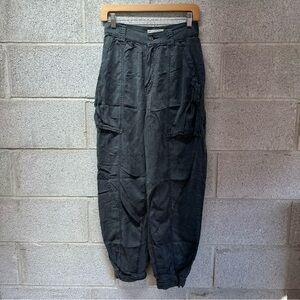 New Urban Outfitters Front Pocket Tapered Pants